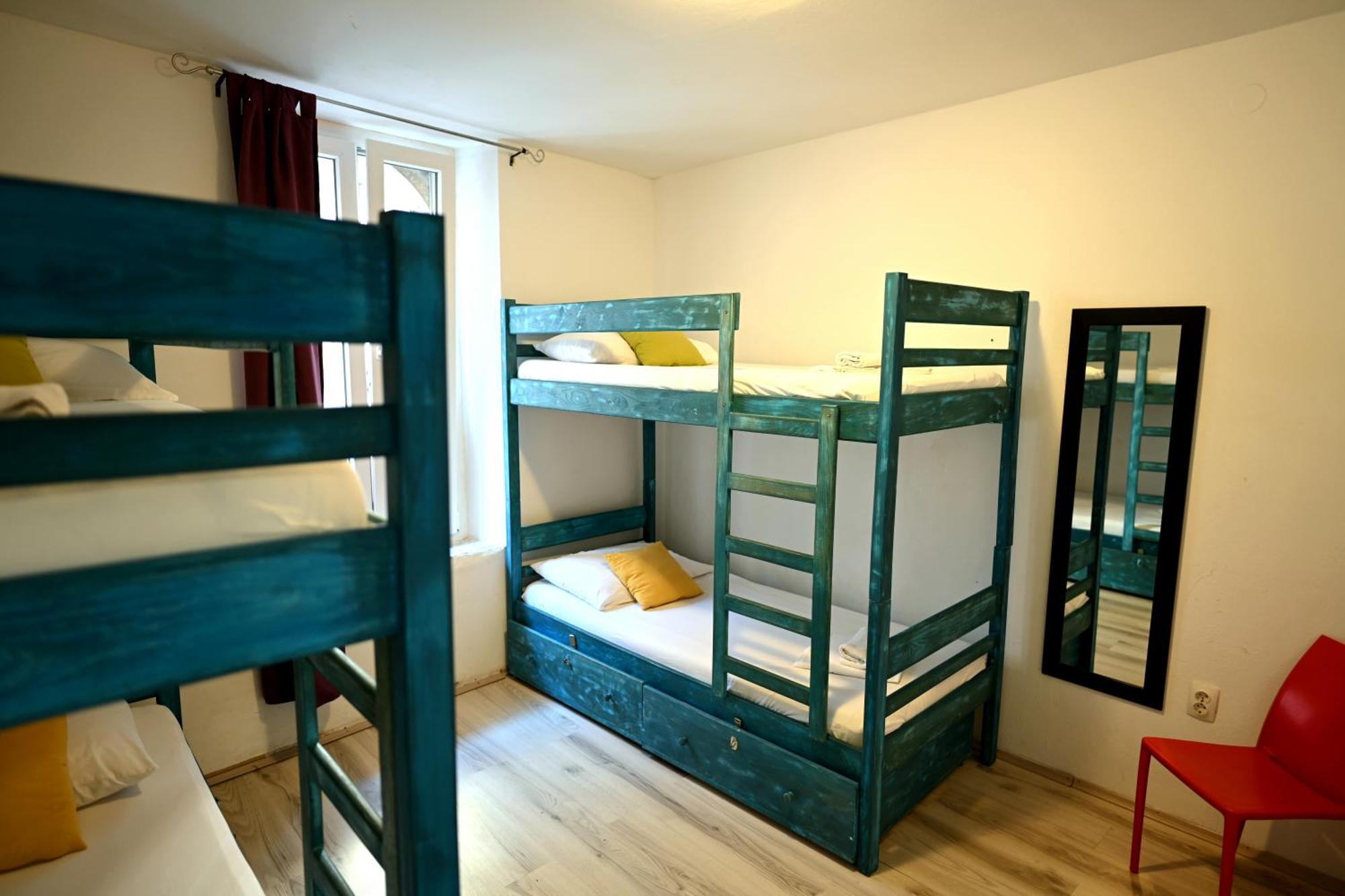 White Rabbit Hostel Hvar Town Eksteriør billede