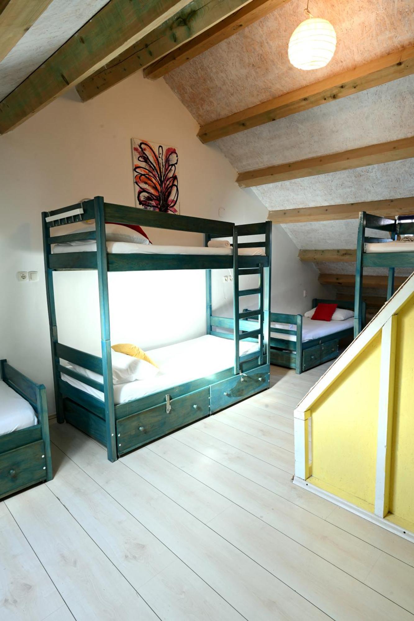 White Rabbit Hostel Hvar Town Eksteriør billede